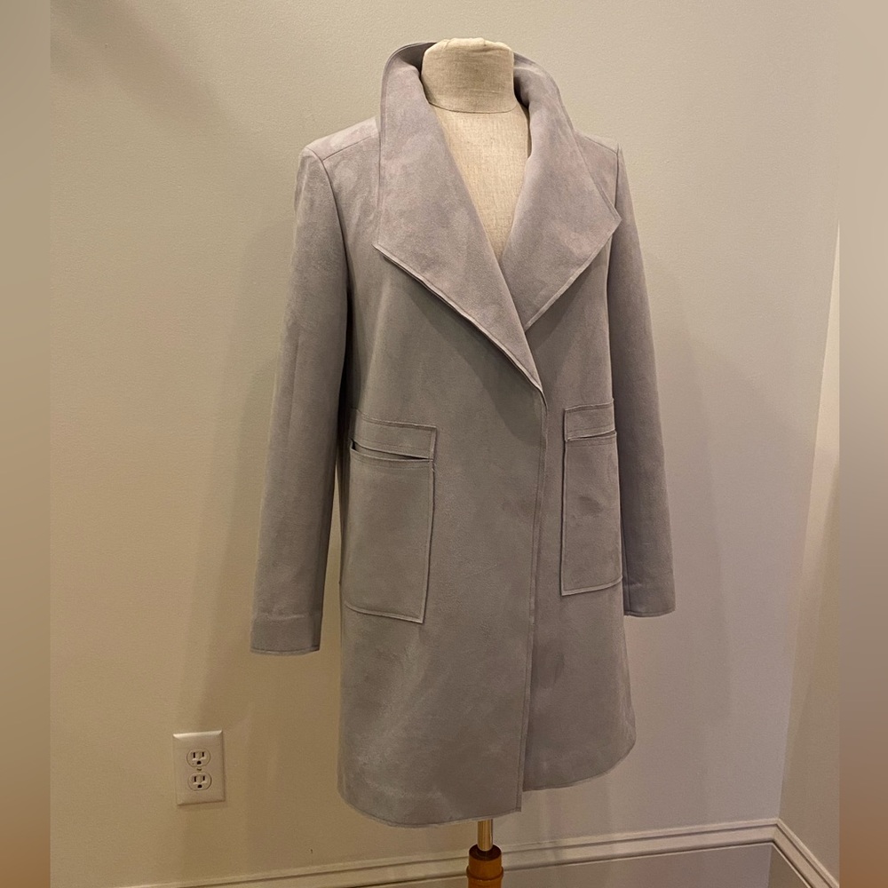 HYFVE HYFVE HYFVE Womens Light Gray Faux Sued Wrap Coat / Size S